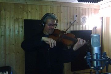 04.03.2014 Řečkovický sbor věčně mladých se pustil po krátké pauze opět do nahrávání. Na housle hraje člen orchestru Městského divadla Brno „Gusta“