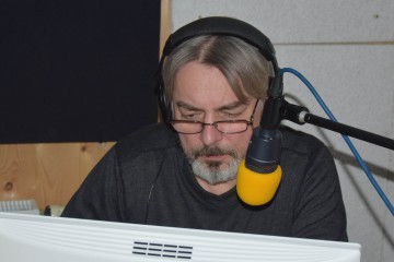 LUBOŠ ONDRÁČEK natáčí komentář pro firmu ACTIMMY