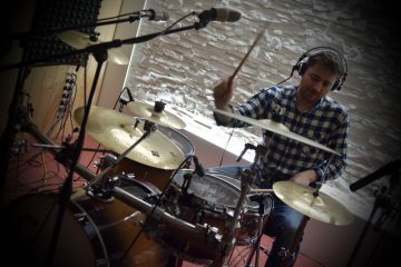 Dnes nahrává brněnská kapela s pracovním názvem „HOBLBÝT“ ….bubeník Michal