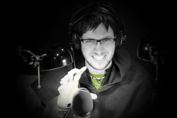 Dan Angus nahrává své poslední dvě hororové povídky….