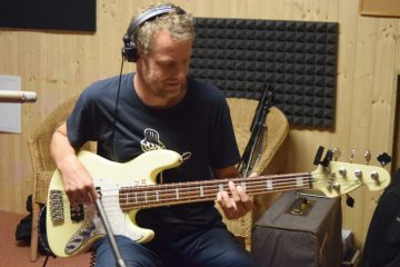 Kapela „Jam in X“ – Baskytarista Martin