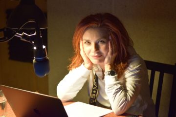 Studio dabing – Jana Štvrtecká pokračuje v nahrávání audio knihy….