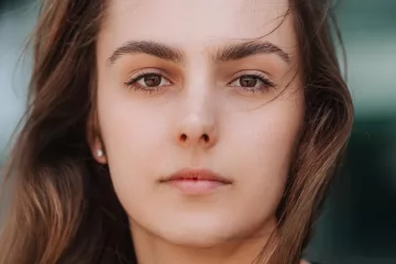 Dabing – Vídeňská herečka Lucia Maria Lukačková nahrává voice over v němčině…